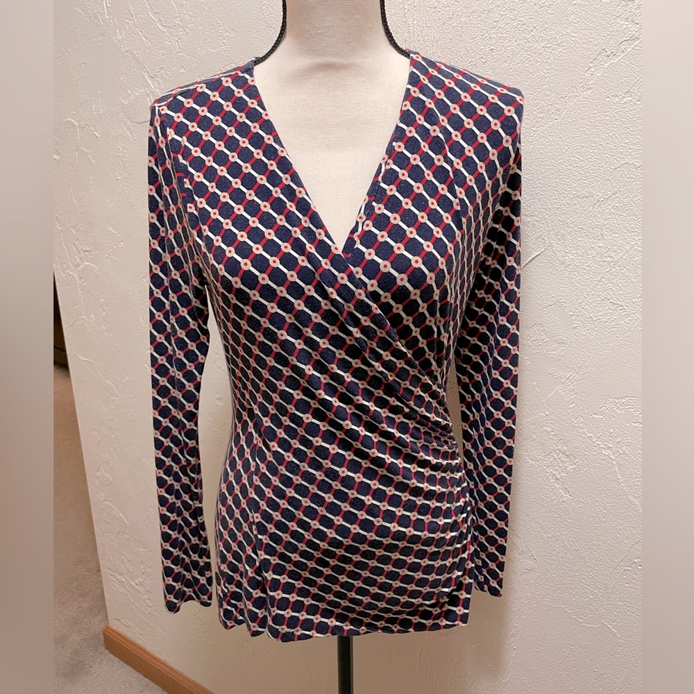 ❤️ Talbots - Patterned Wrap-Front Top - Size: S - Picture 2 of 7